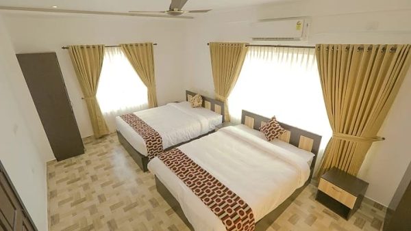 2 BHK / DOUBLE BEDROOM
